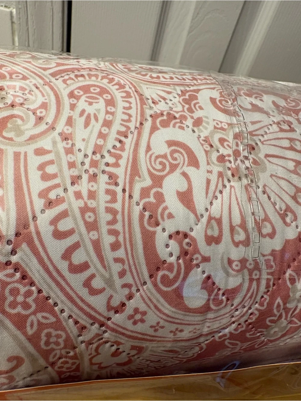 Quilted Paisley in Blush and Cream king size bed new